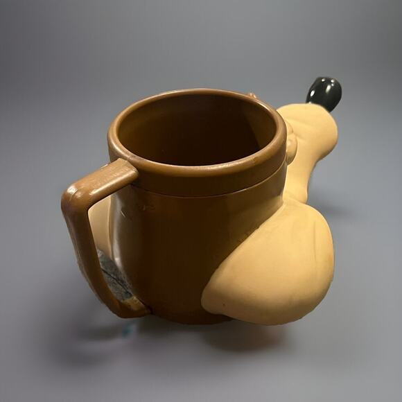 Set Of 2 VTG Looney Tunes Wile E. Coyote 3D Mug Cup 1992 Warner Bros -Includes 2 - Picture 6 of 10